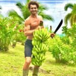Man holding a Banana bunch